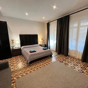 https://rooms-balmes.topbarcelonahotels.com